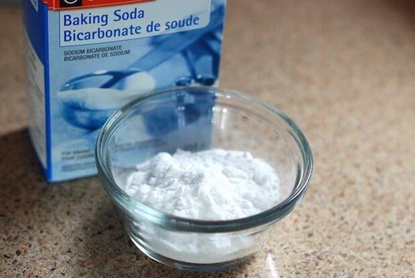 cách làm sạch bồn rửa mặt bằng baking soda
