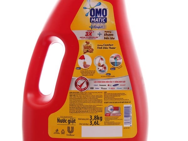 Nước giặt OMO Matic Comfort tinh dầu thơm chai 3.7kg