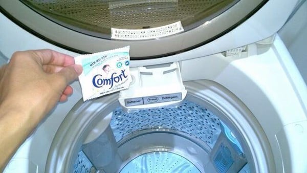 cách xả quần áo thơm lâu bằng máy giặt-2