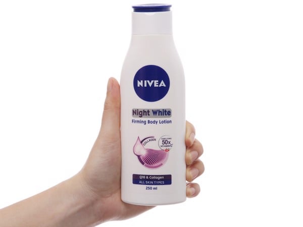 Sữa dưỡng thể Nivea trắng da ban đêm 250ml